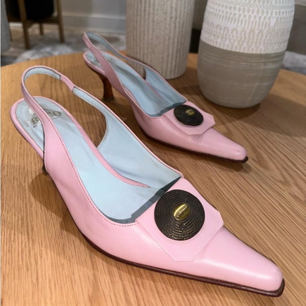 Stylish handmade low heel pink leather sandals.